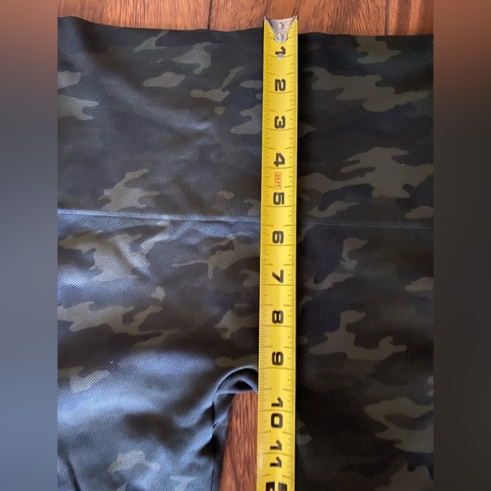Spanx Leggings Womens Medium Green Camo Look At Me Now High Rise. - Picture 6 of 7